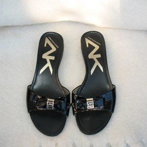 Ann Klein Black Patent Slides